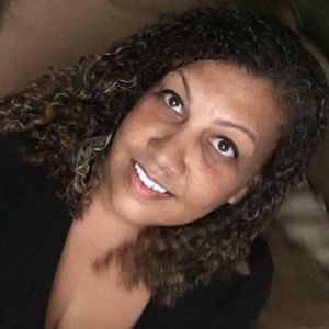 Meet your Posher, Michele